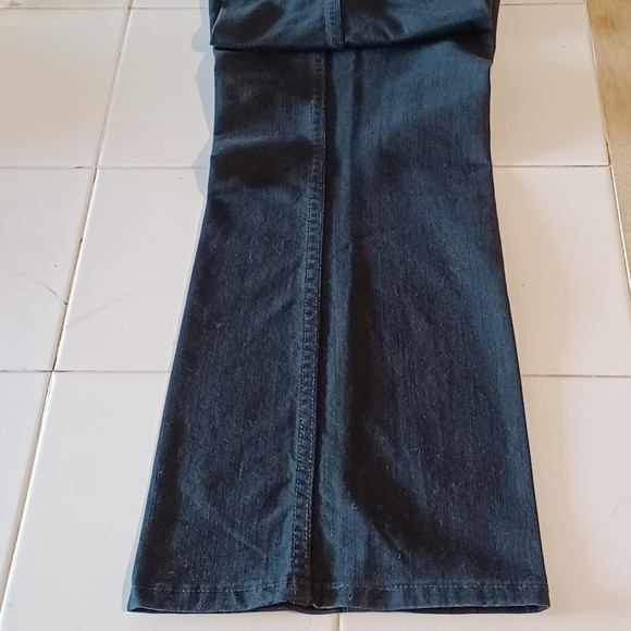 Levis Signature, Size 12 Short, 32 x 30, Black, At Waist, Boot Cut - Picture 10 of 11